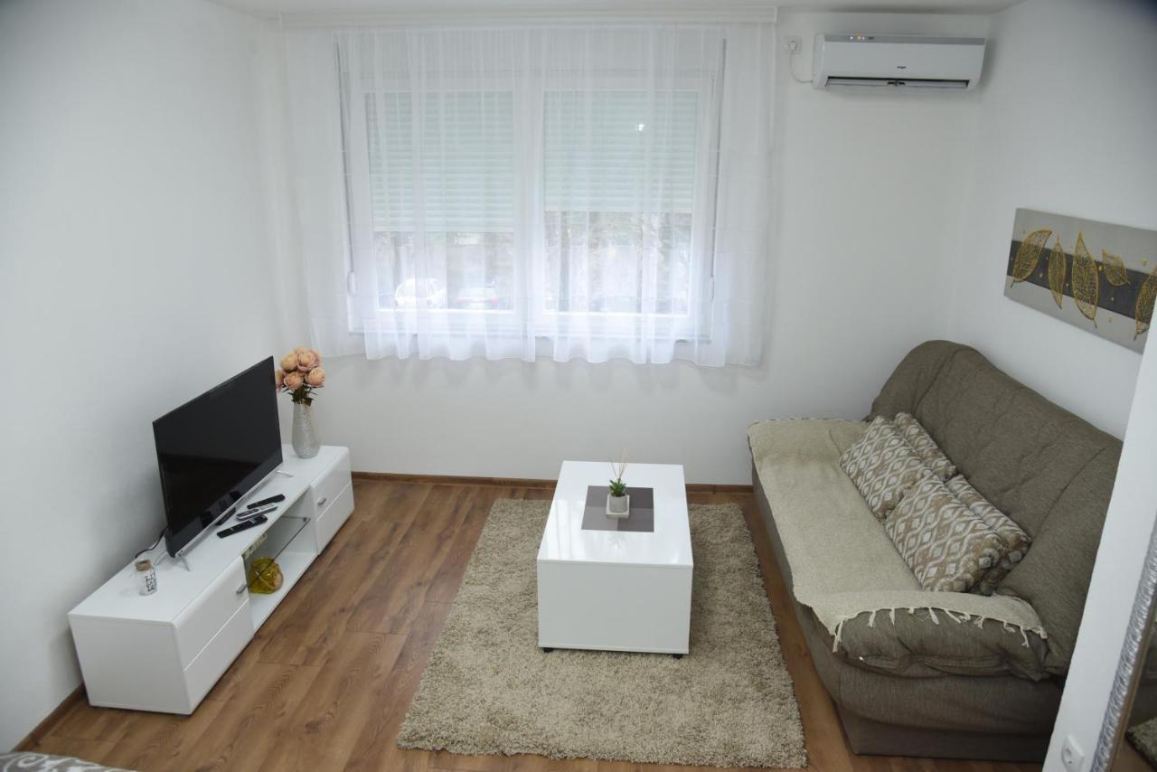 Apartmani Sofronic Loznica 1 Екстериор снимка