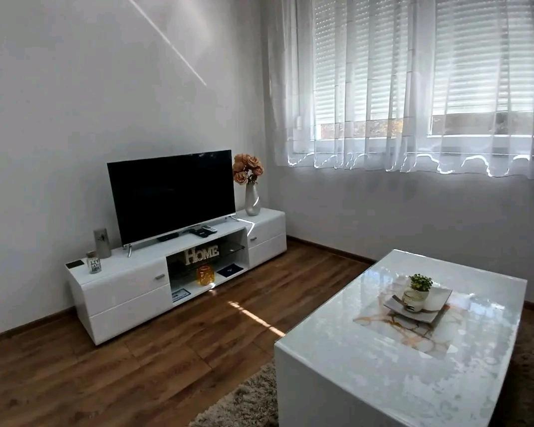 Apartmani Sofronic Loznica 1 Екстериор снимка