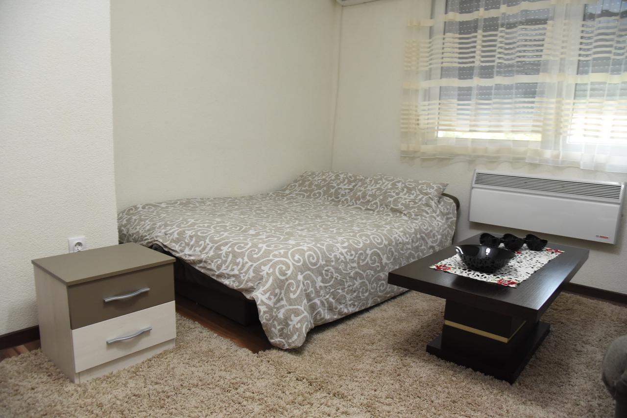 Apartmani Sofronic Loznica 1 Екстериор снимка